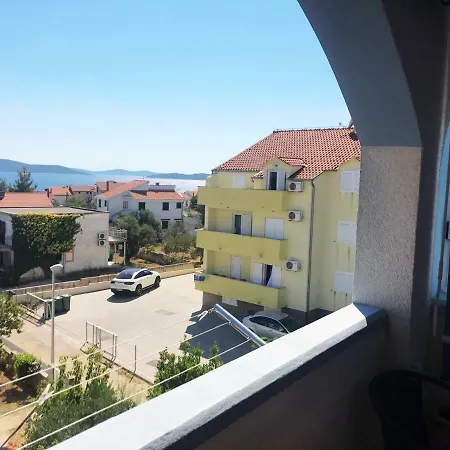 Tim Guest house